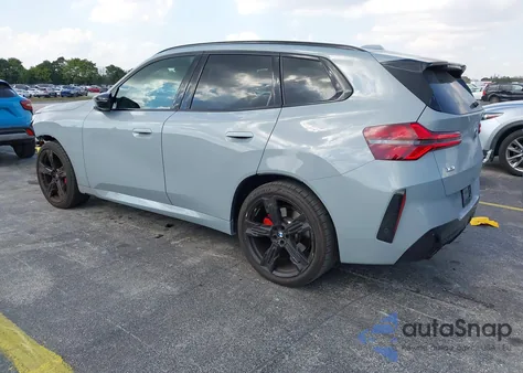 2025 BMW X3 M50 xDrive z USA, uszkodzony, nr VIN 5UX73GP07S9121836